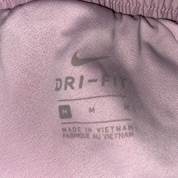 pink nike shorts. - Picture 3 of 3